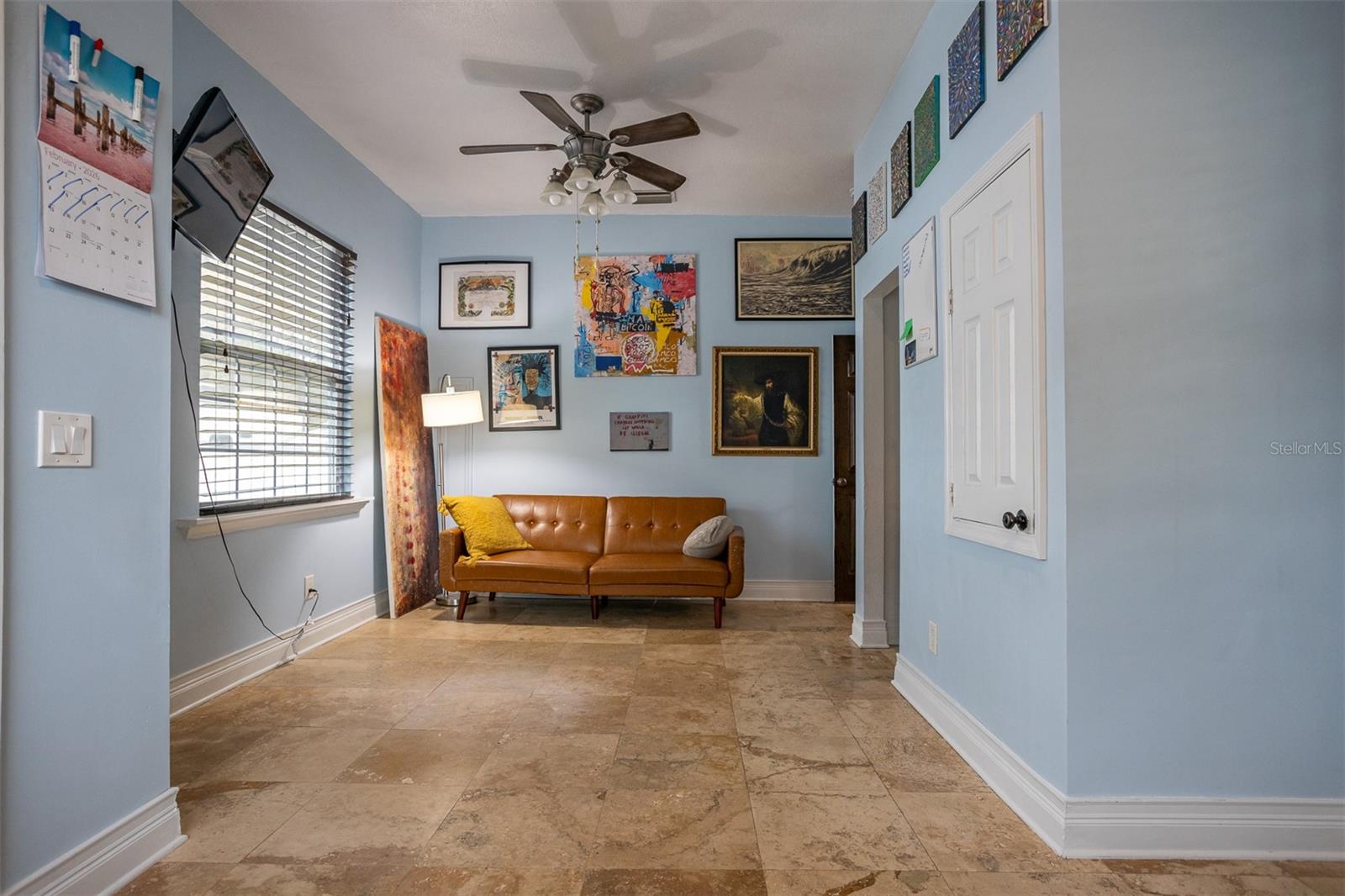 Image 22 of 51 For 1905 Burke Street