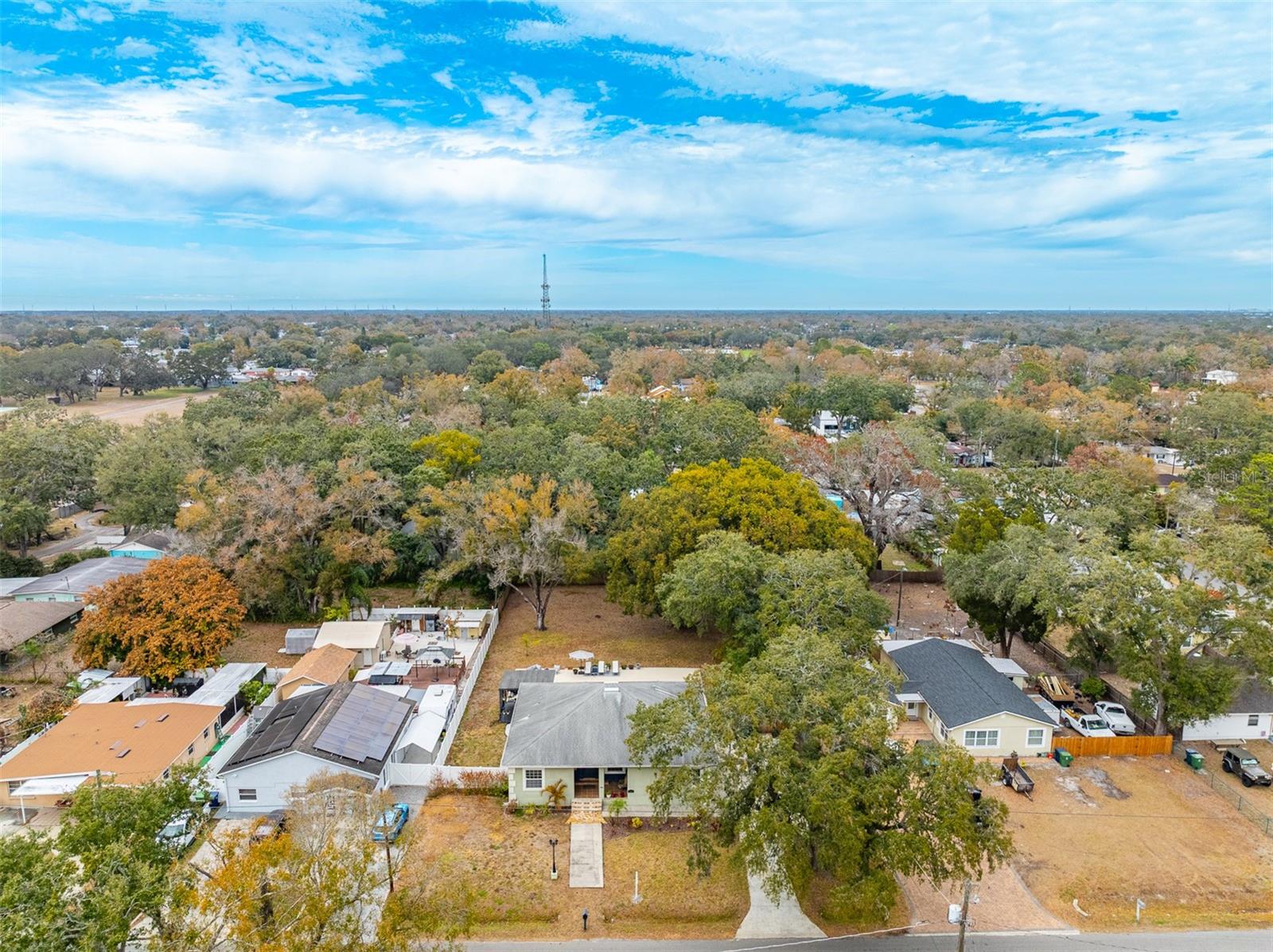 Image 41 of 51 For 1905 Burke Street