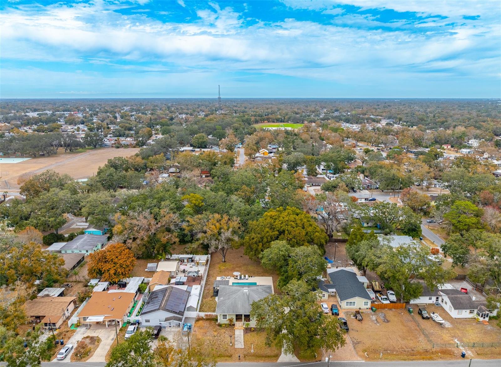 Image 42 of 51 For 1905 Burke Street