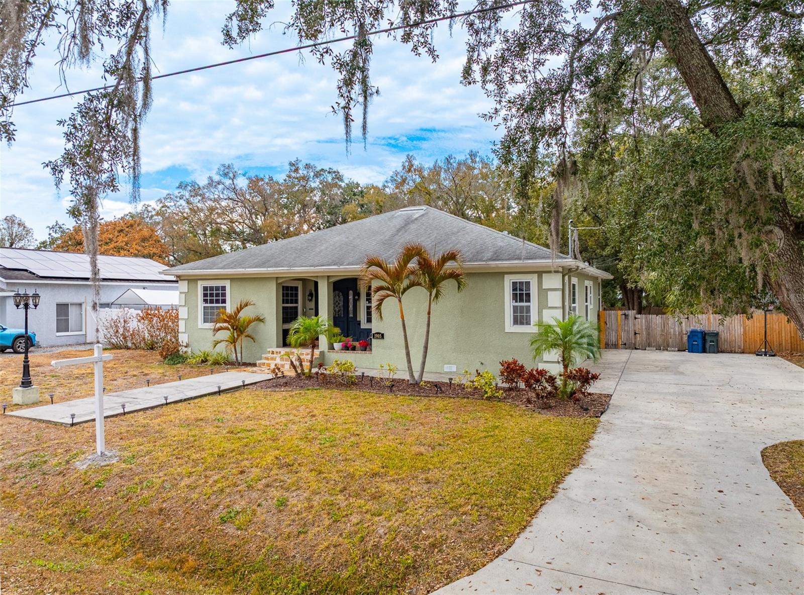 Image 48 of 51 For 1905 Burke Street