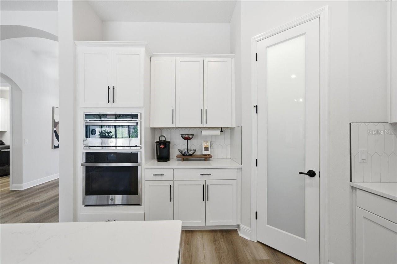 Image 14 of 63 For 4011 Burdick Loop