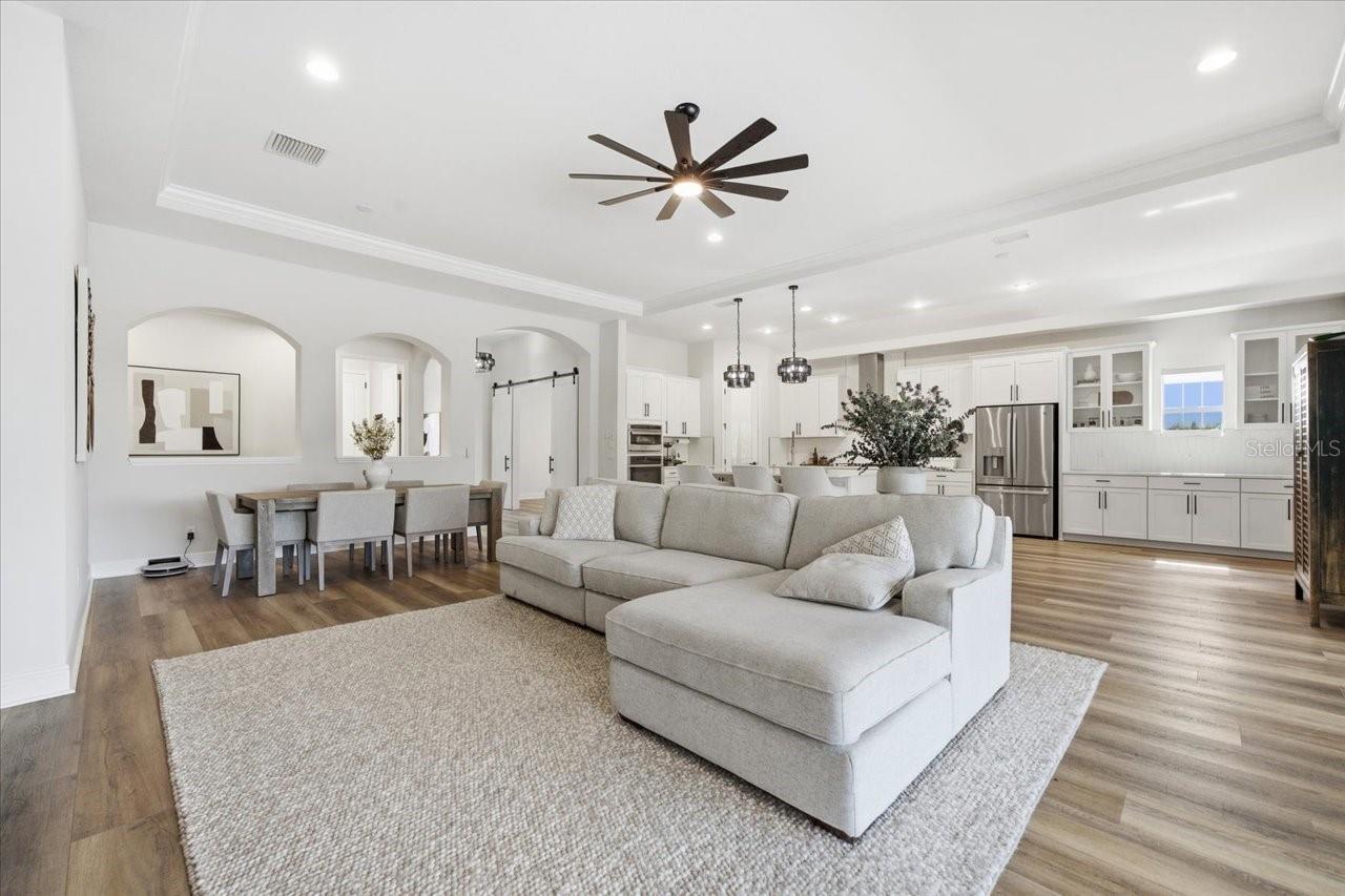 Image 18 of 63 For 4011 Burdick Loop