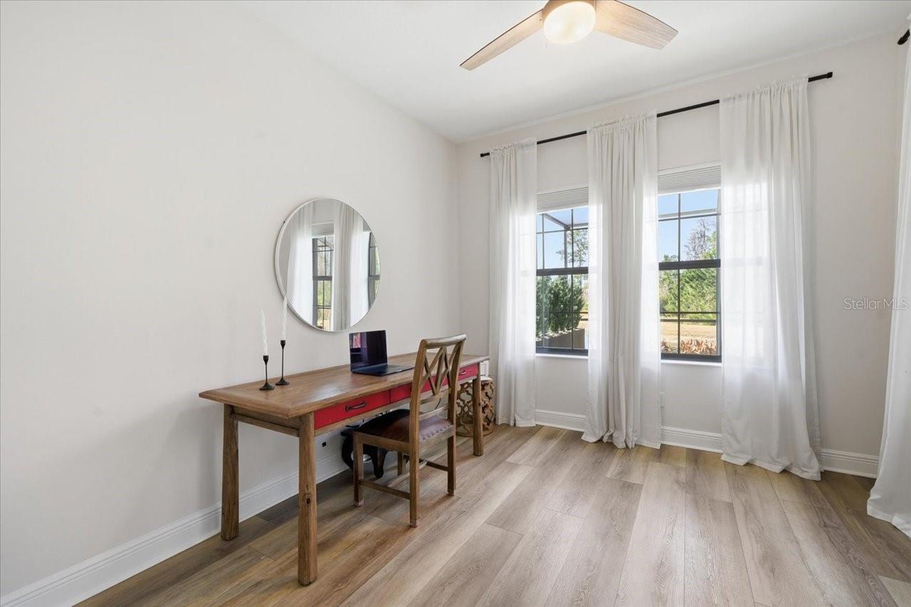 Image 22 of 63 For 4011 Burdick Loop