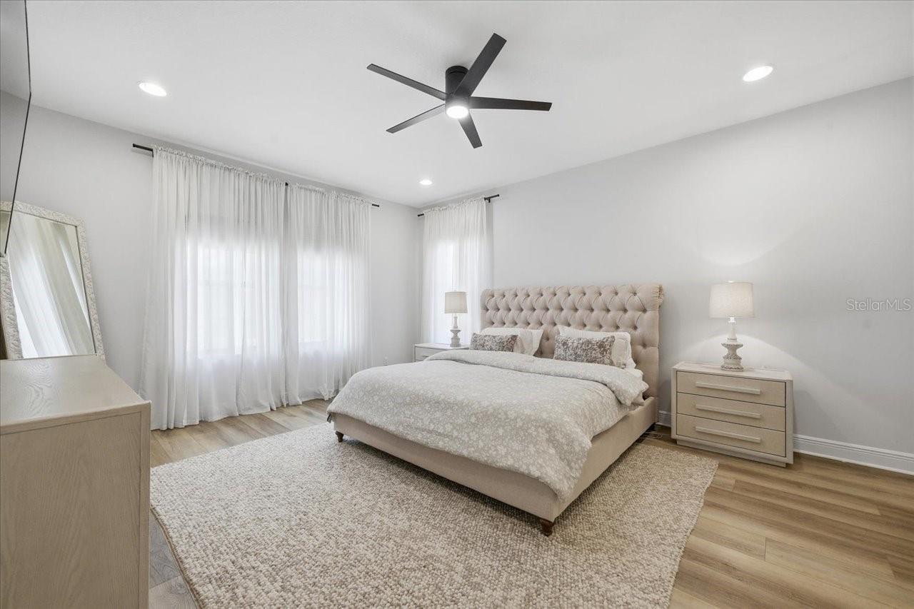 Image 27 of 63 For 4011 Burdick Loop