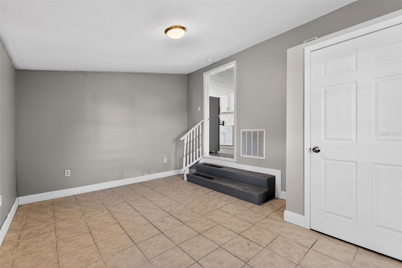 Image 13 of 21 For 146 Phoenetia Drive