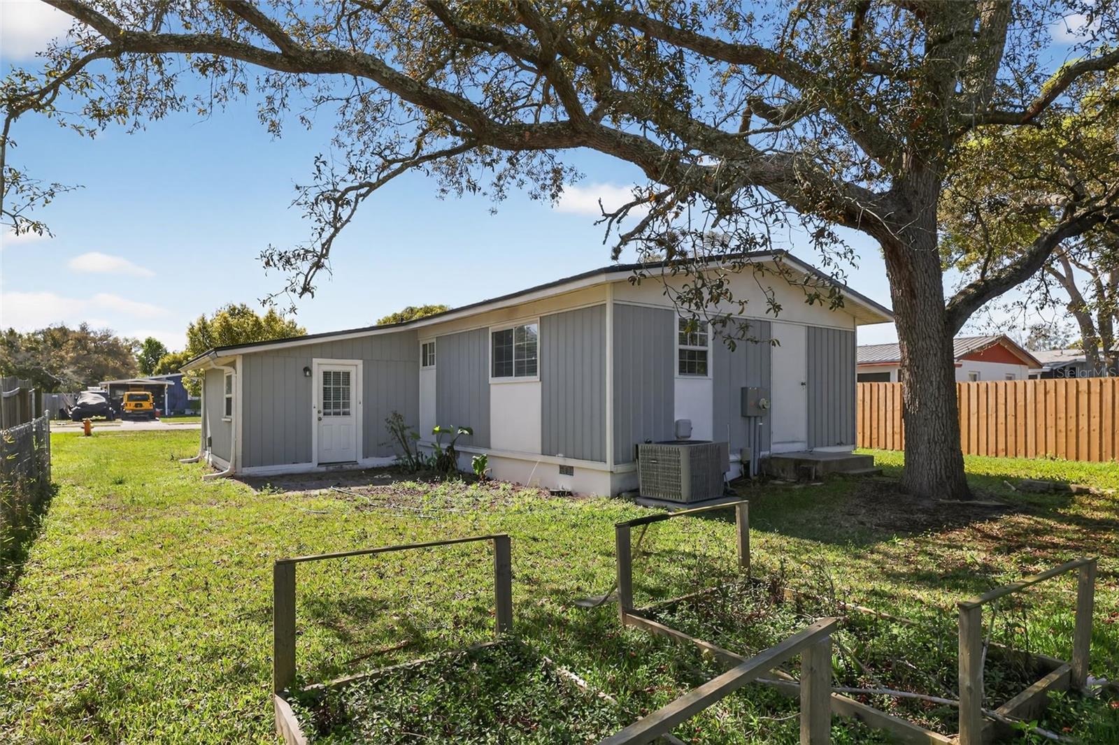 Image 20 of 21 For 146 Phoenetia Drive