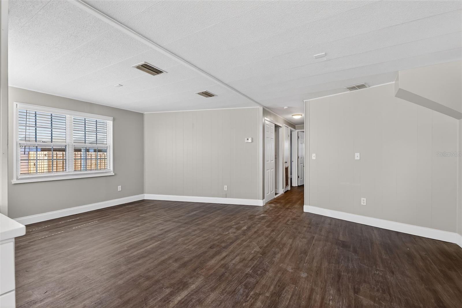 Image 7 of 21 For 146 Phoenetia Drive