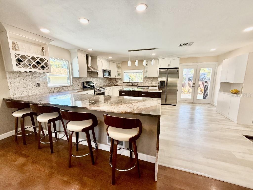 Image 15 of 49 For 2563 Knotty Pine Way