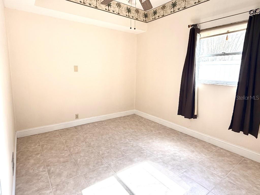 Image 22 of 49 For 2563 Knotty Pine Way