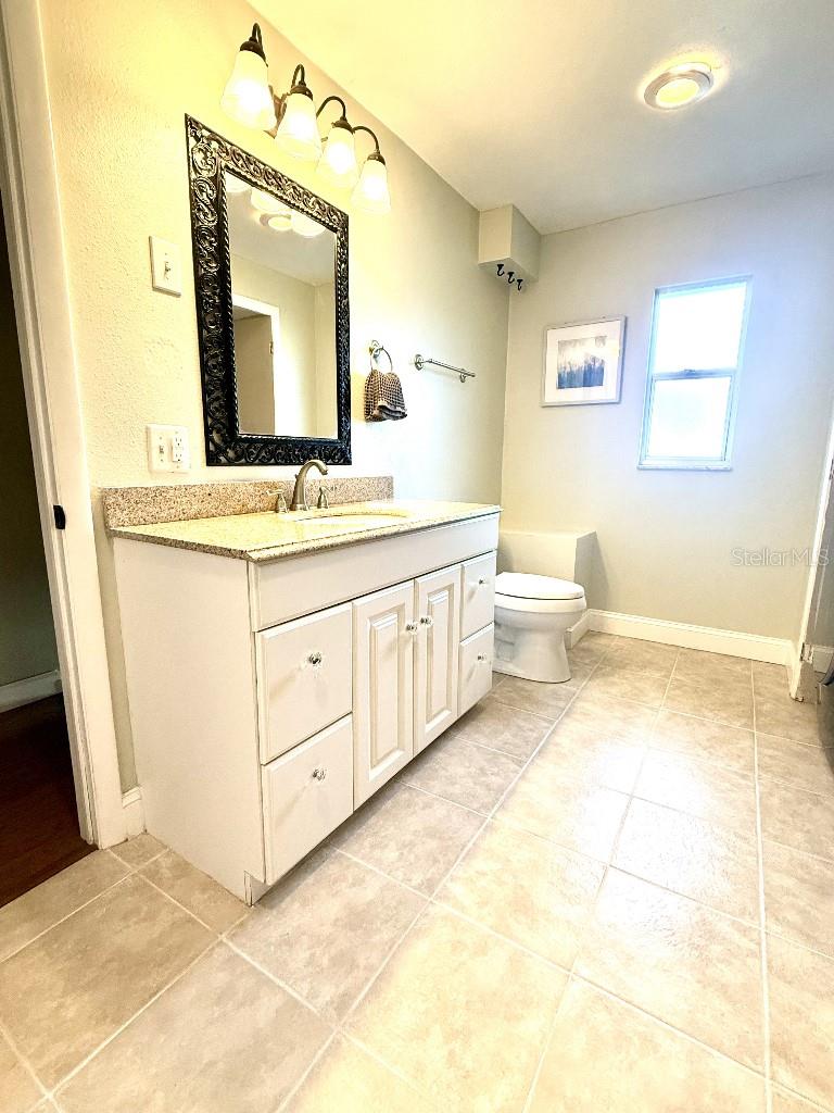 Image 29 of 49 For 2563 Knotty Pine Way