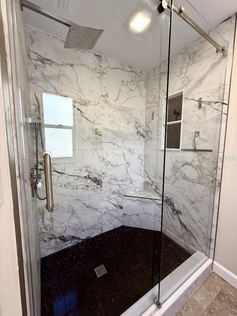 Image 38 of 49 For 2563 Knotty Pine Way