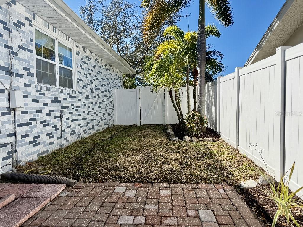 Image 49 of 49 For 2563 Knotty Pine Way