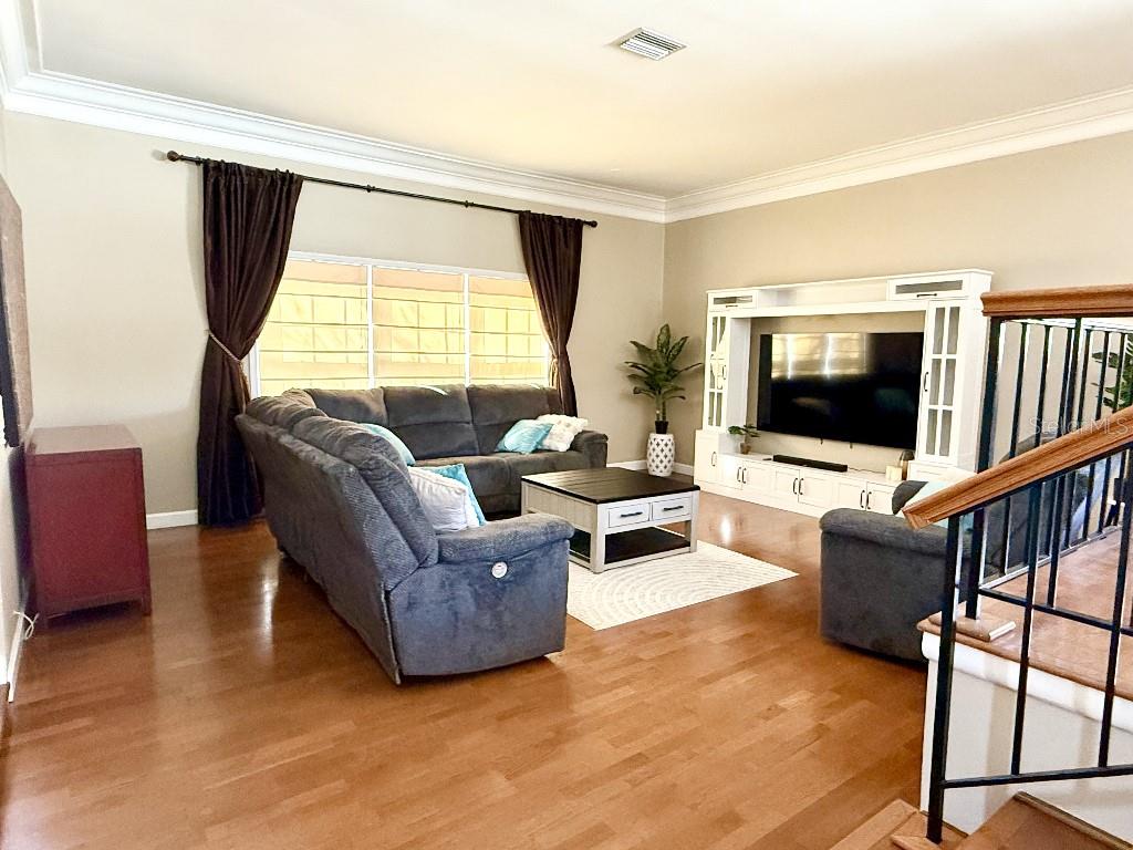 Image 5 of 49 For 2563 Knotty Pine Way