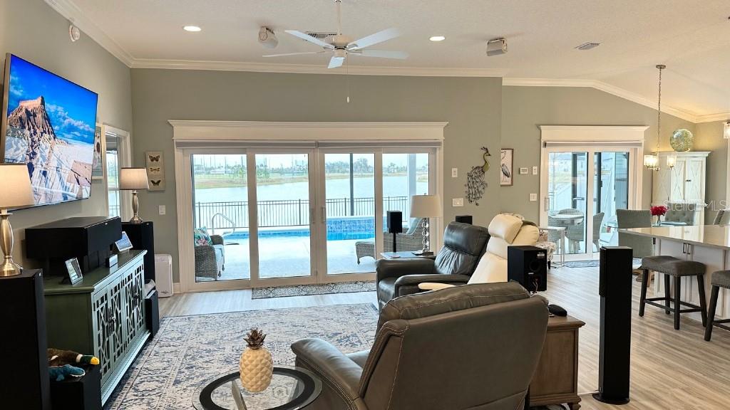 Image 14 of 39 For 7917 Byers Street