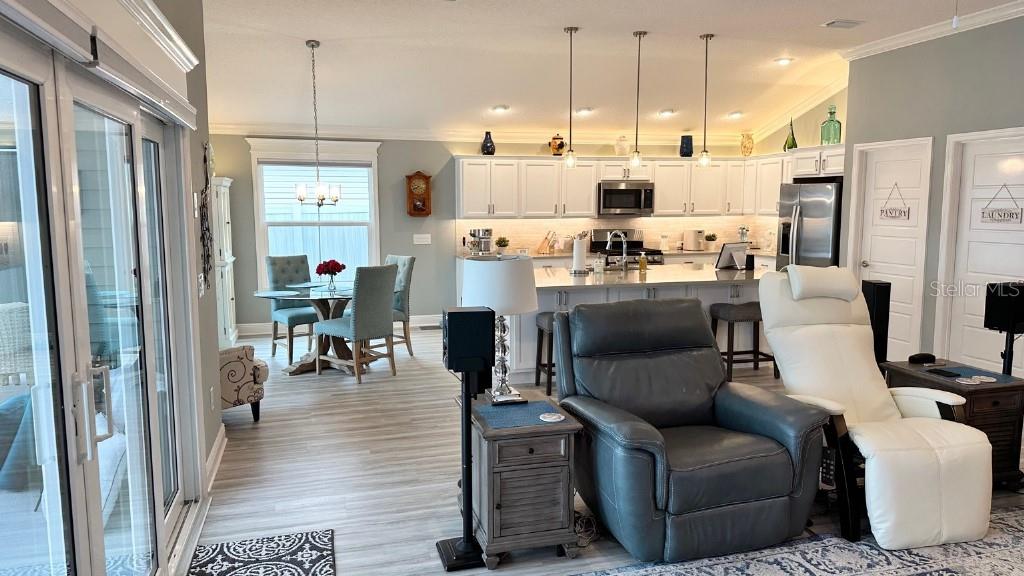 Image 16 of 39 For 7917 Byers Street