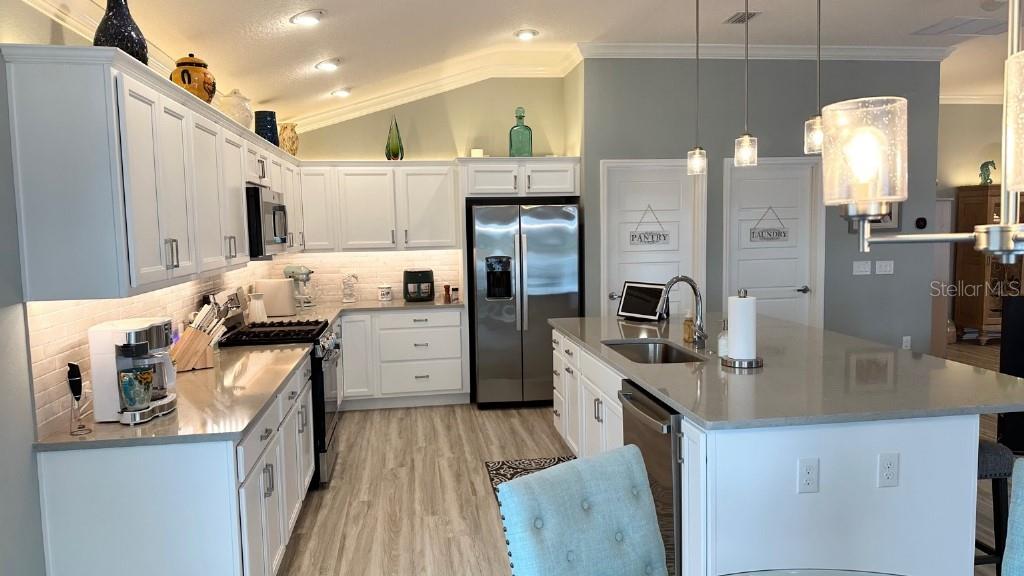 Image 19 of 39 For 7917 Byers Street