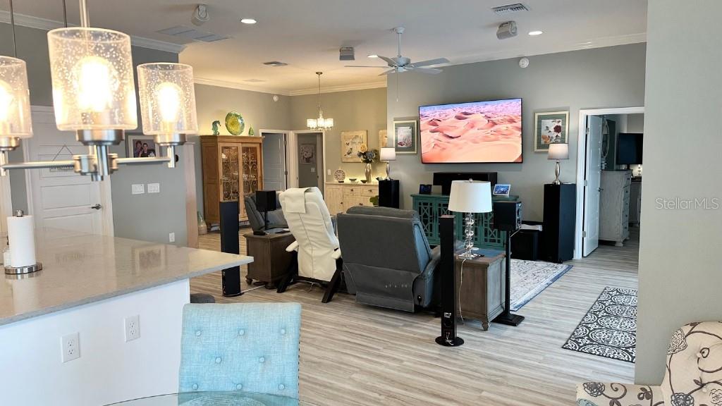 Image 20 of 39 For 7917 Byers Street