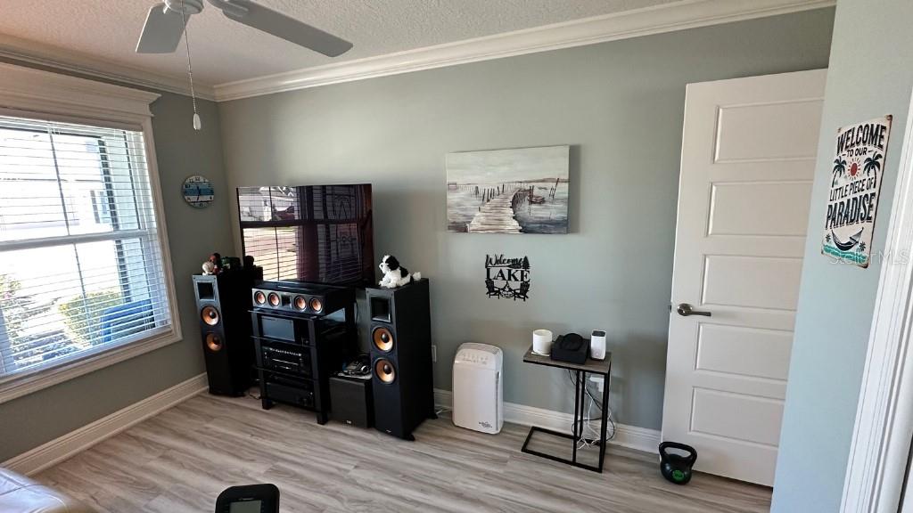 Image 30 of 39 For 7917 Byers Street