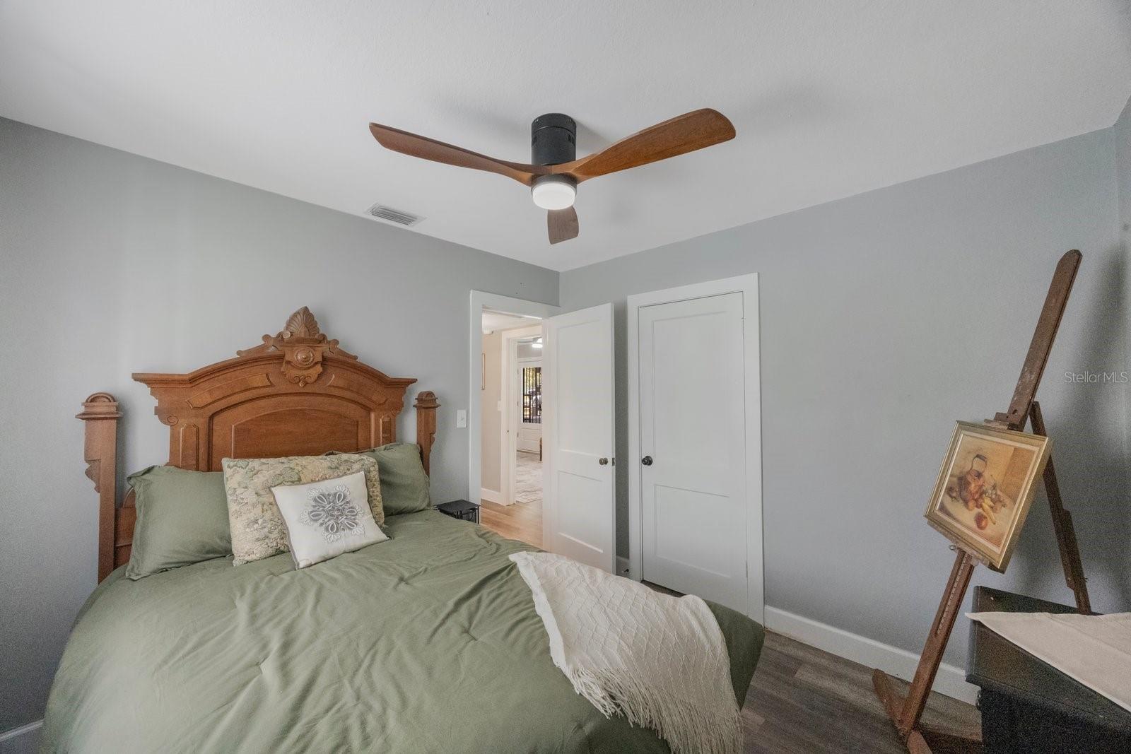 Image 17 of 40 For 1010 Fern Street