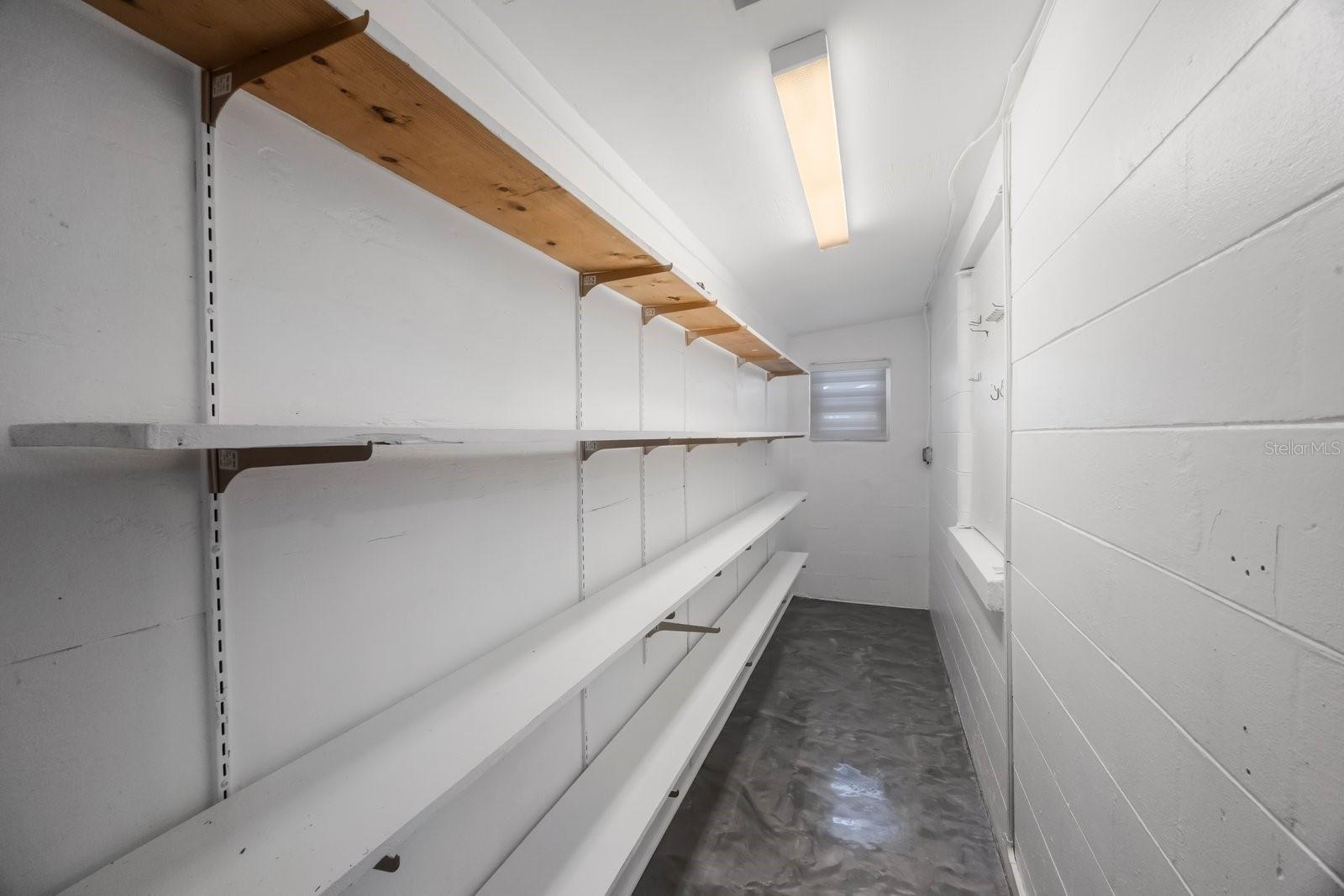 Image 18 of 40 For 1010 Fern Street