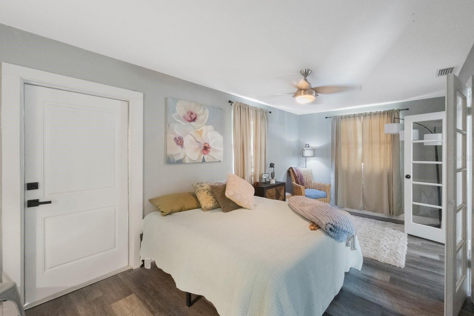 Image 24 of 40 For 1010 Fern Street