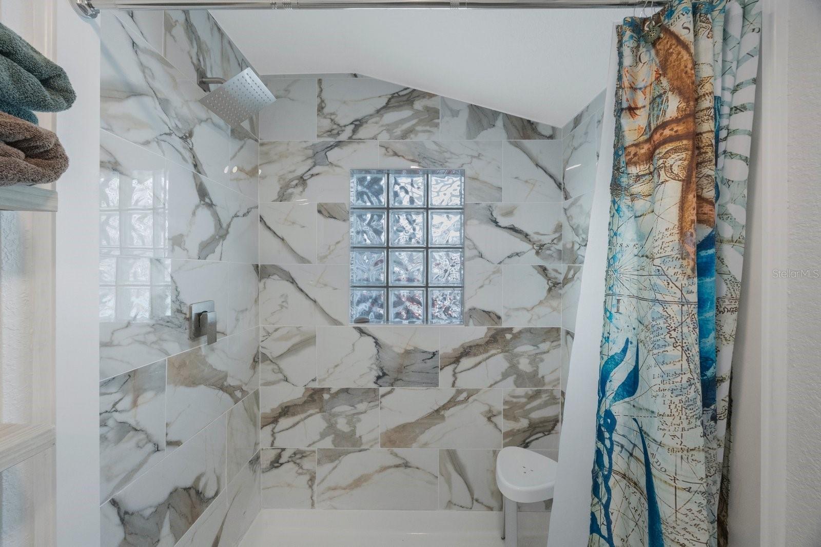 Image 28 of 40 For 1010 Fern Street