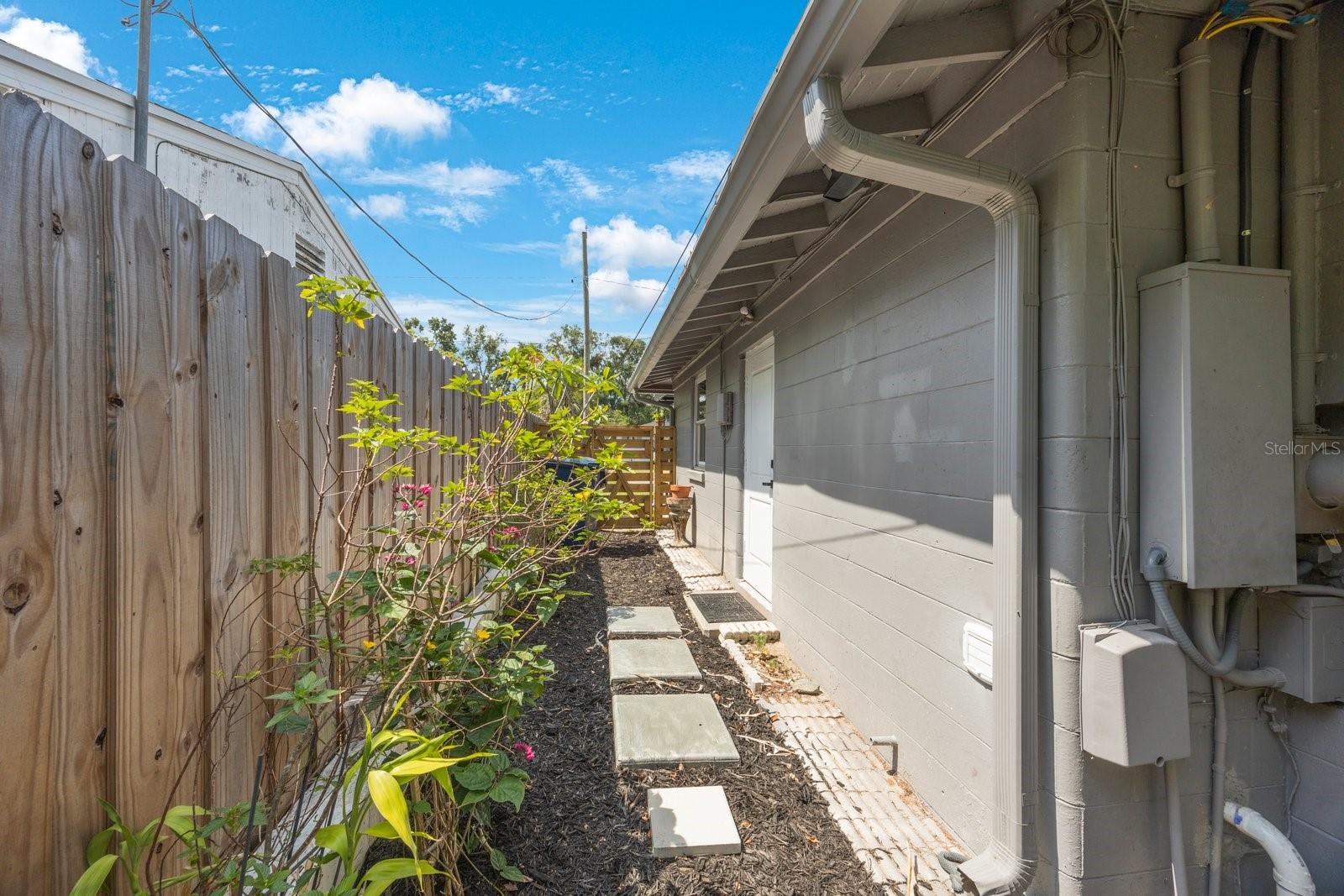 Image 34 of 40 For 1010 Fern Street