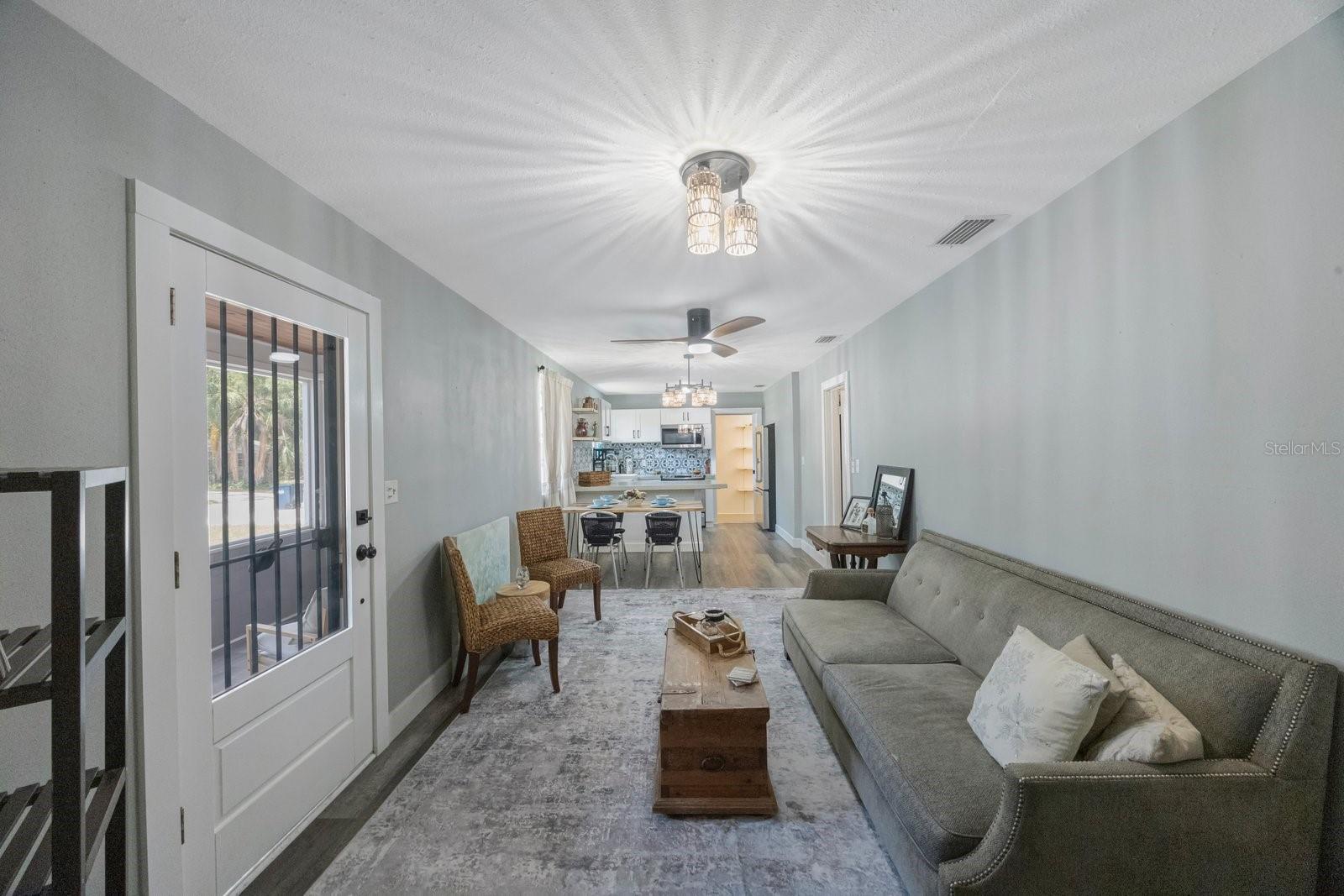 Image 9 of 40 For 1010 Fern Street