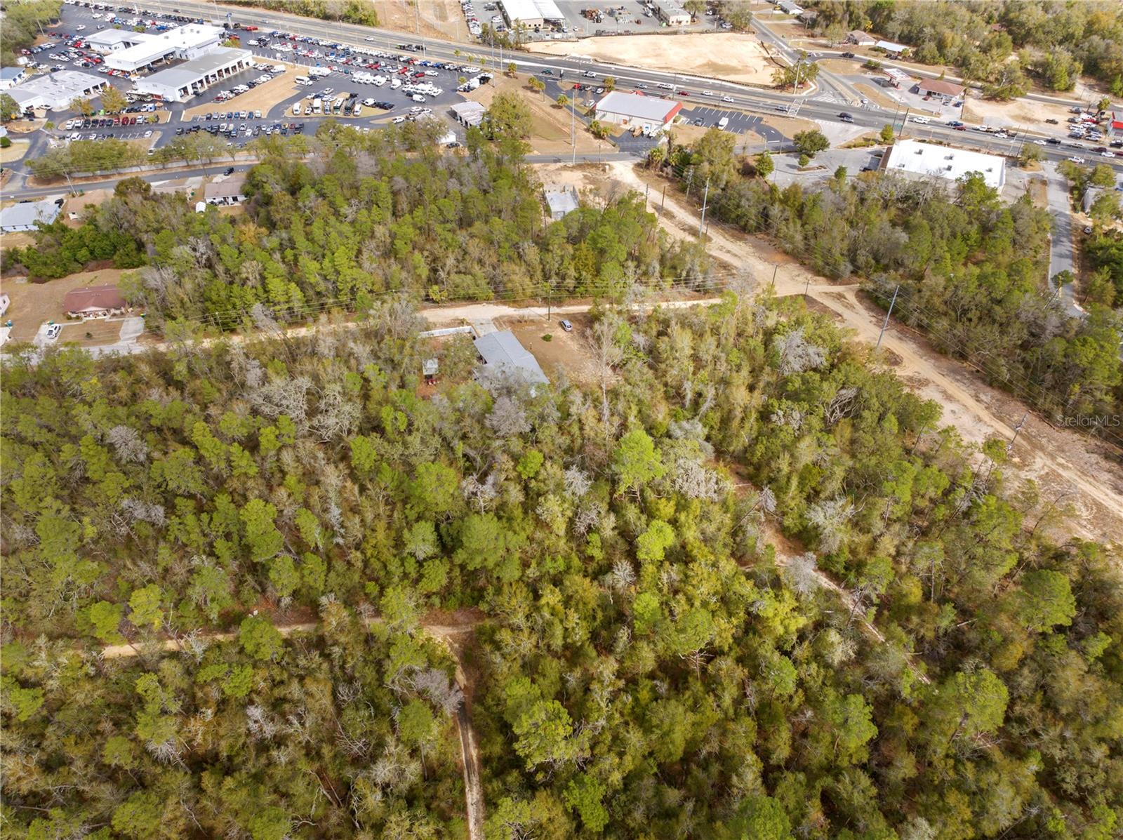 Listing photo id 7 for 2810 Collins Street