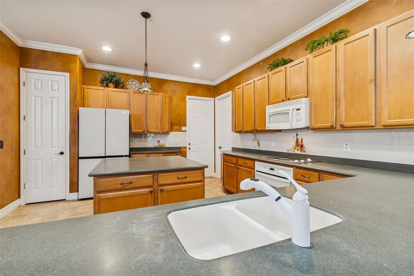 Image 42 of 94 For 3511 Ballastone Drive