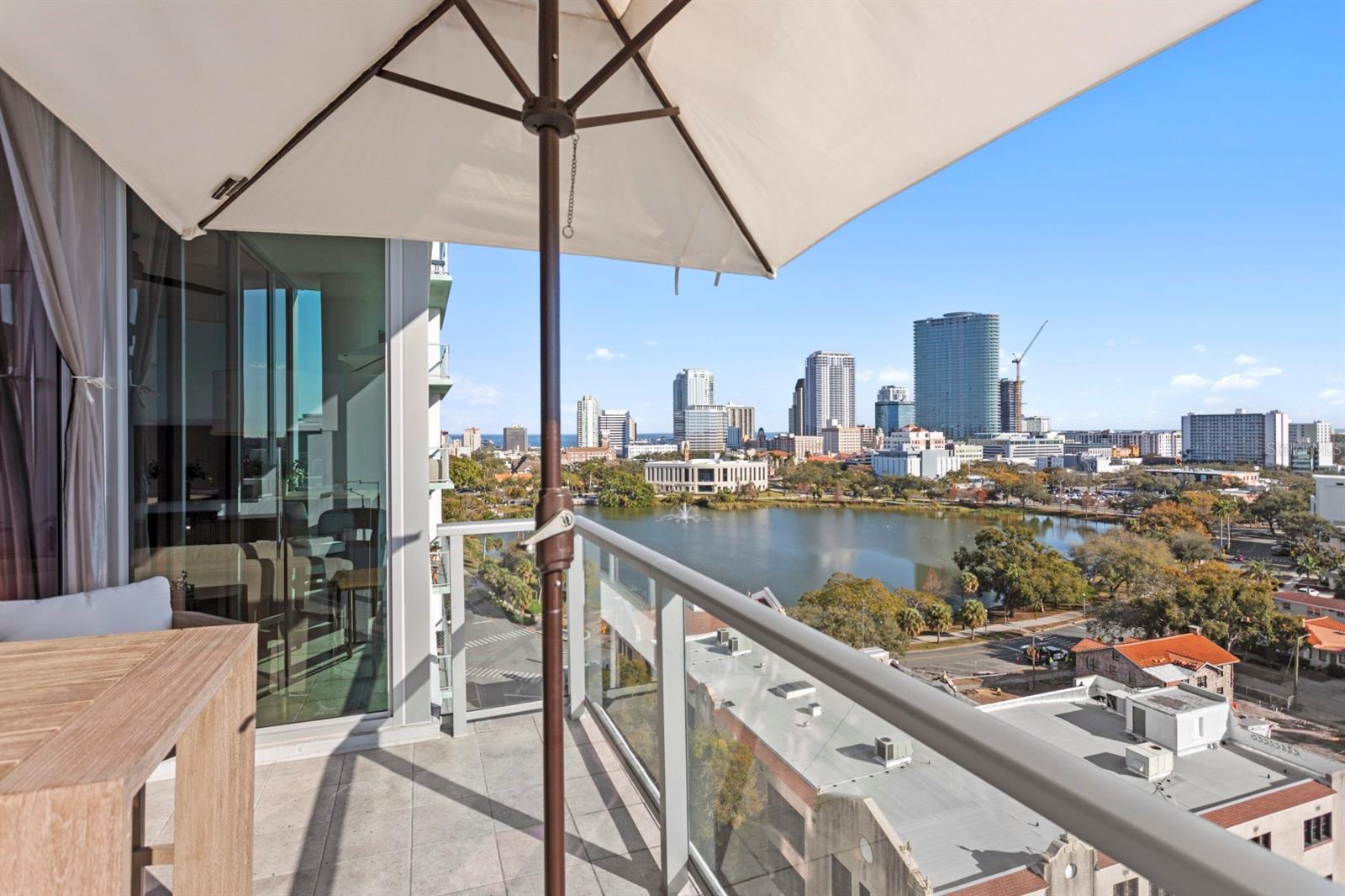 Image 14 of 51 For 777 3rd Avenue N 1208