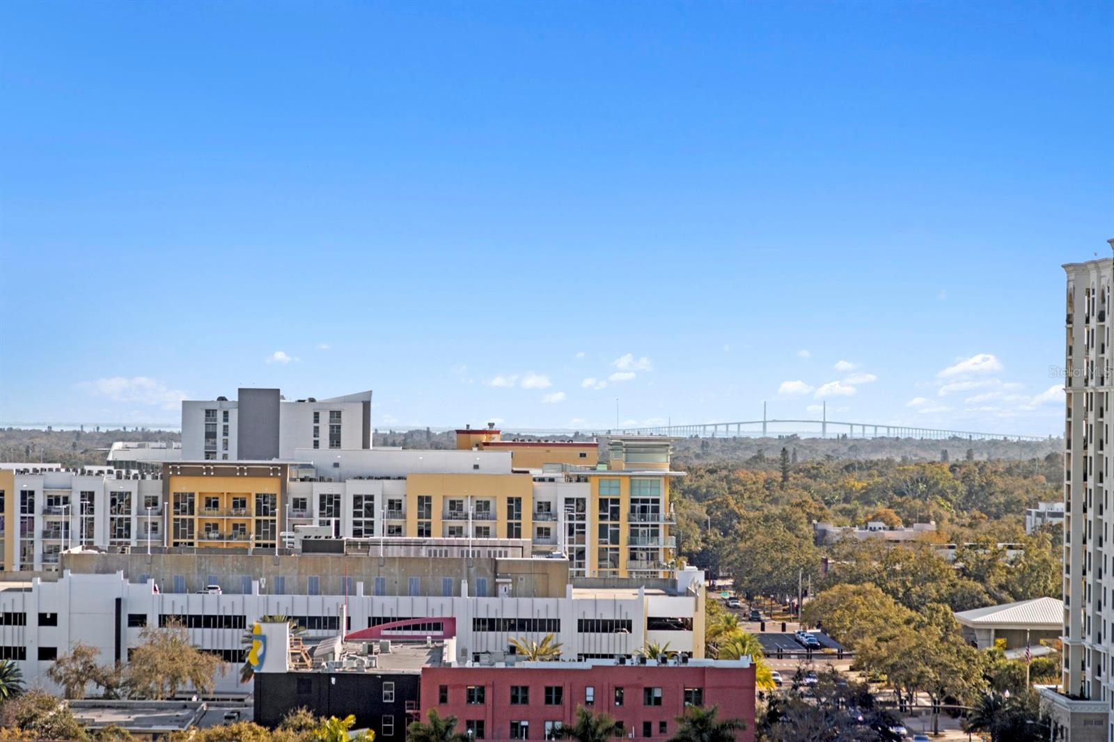 Image 19 of 51 For 777 3rd Avenue N 1208