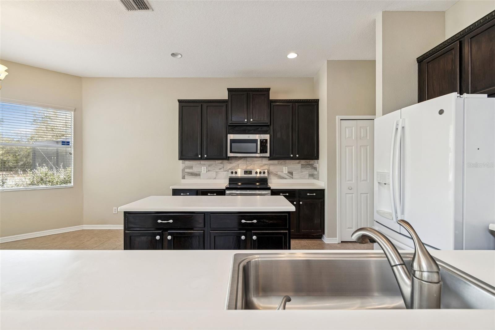 Image 23 of 79 For 12918 Drakefield Drive