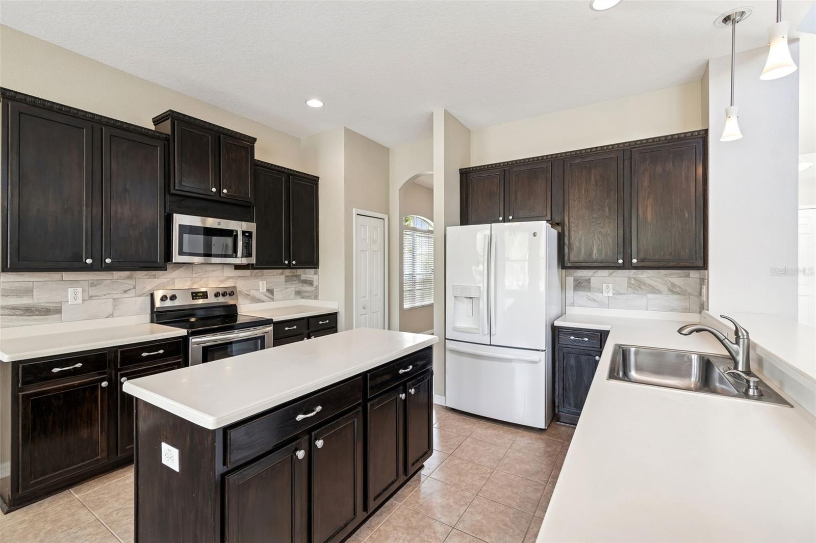 Image 25 of 79 For 12918 Drakefield Drive