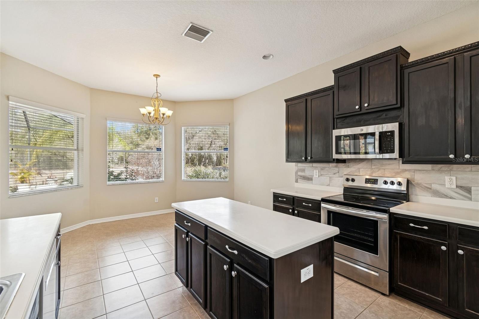 Image 28 of 79 For 12918 Drakefield Drive