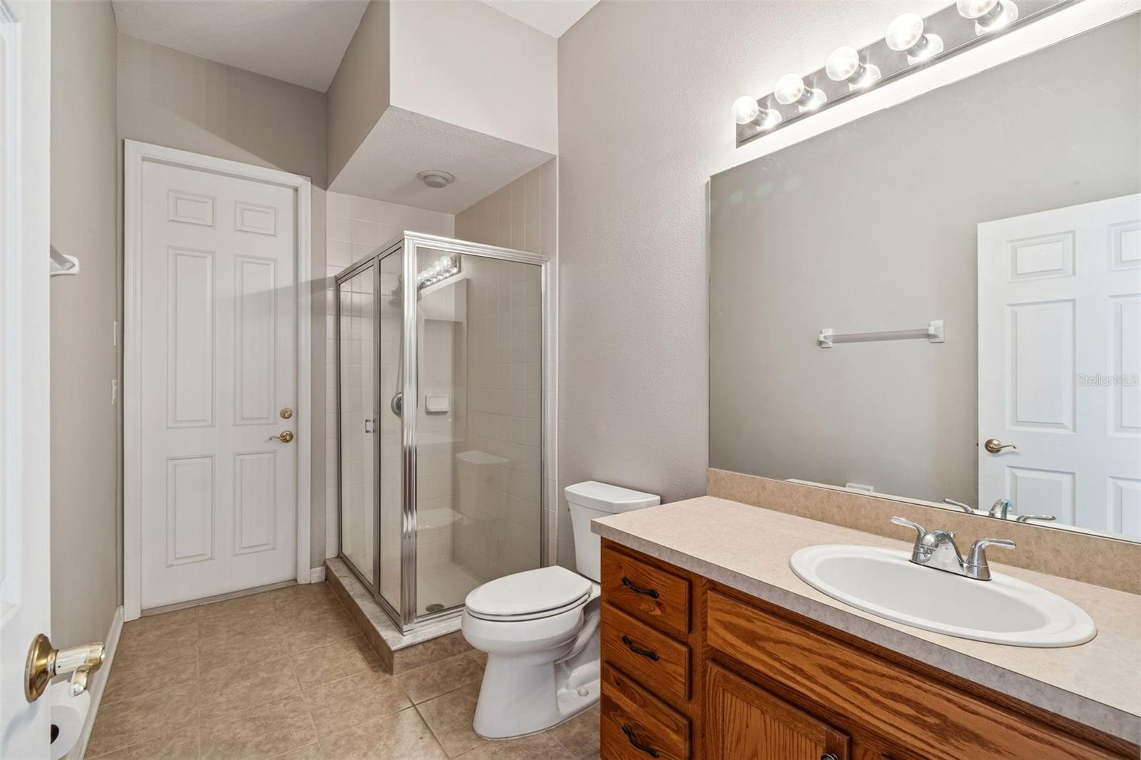 Image 33 of 79 For 12918 Drakefield Drive