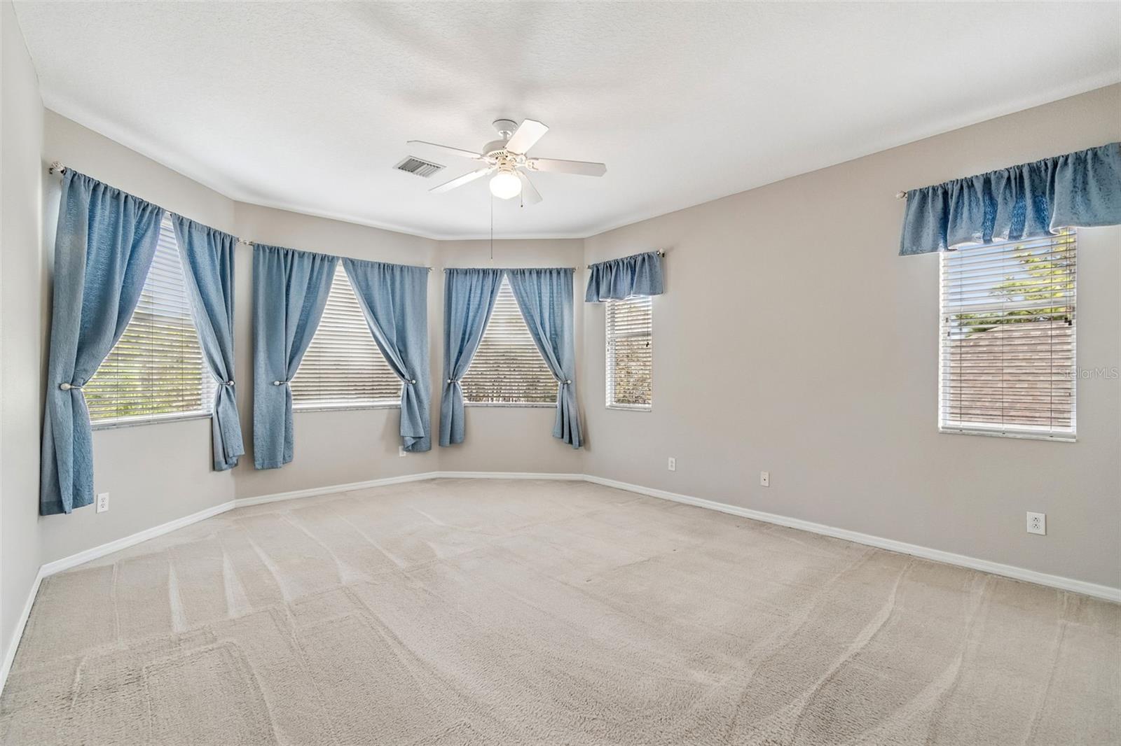 Image 41 of 79 For 12918 Drakefield Drive