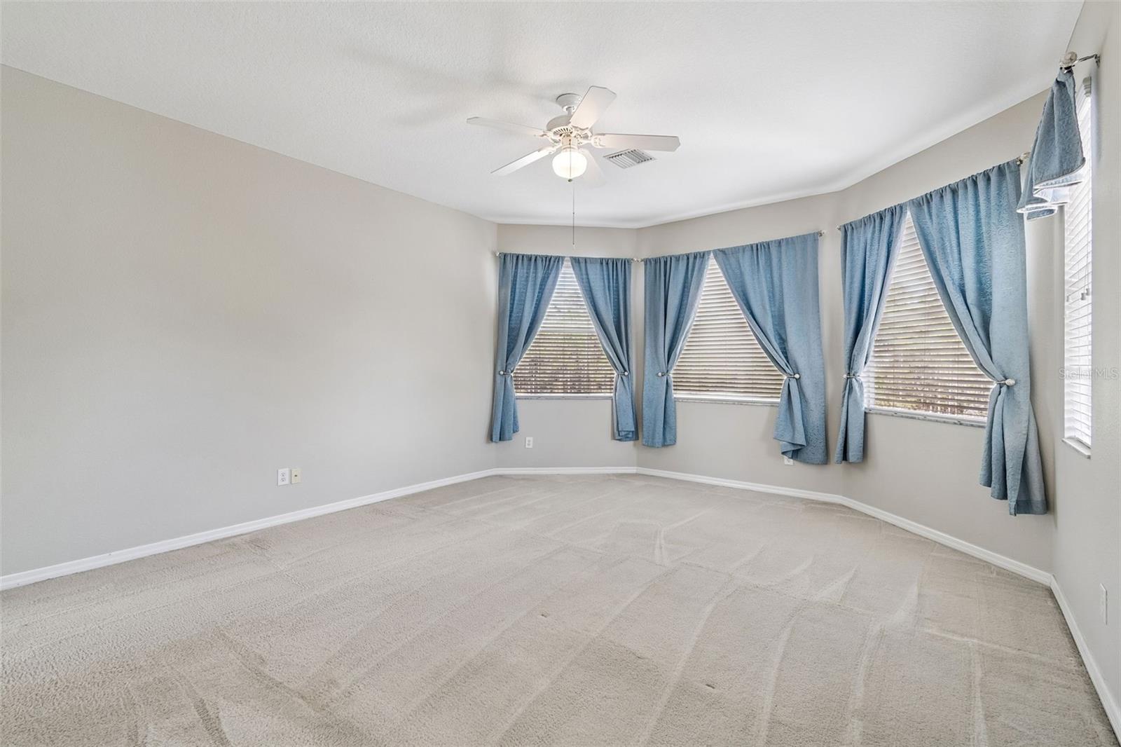 Image 43 of 79 For 12918 Drakefield Drive