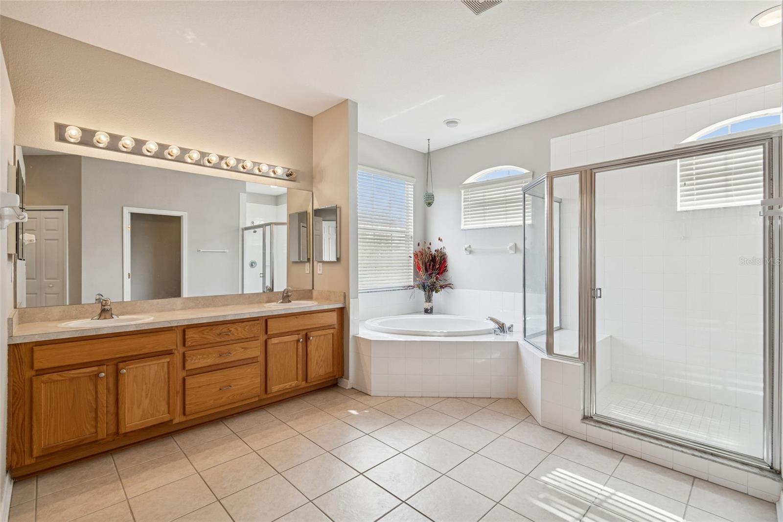 Image 47 of 79 For 12918 Drakefield Drive