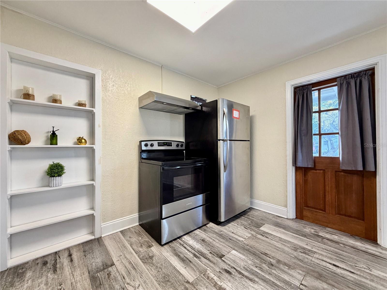 Image 10 of 17 For 3494 6th Avenue N 1