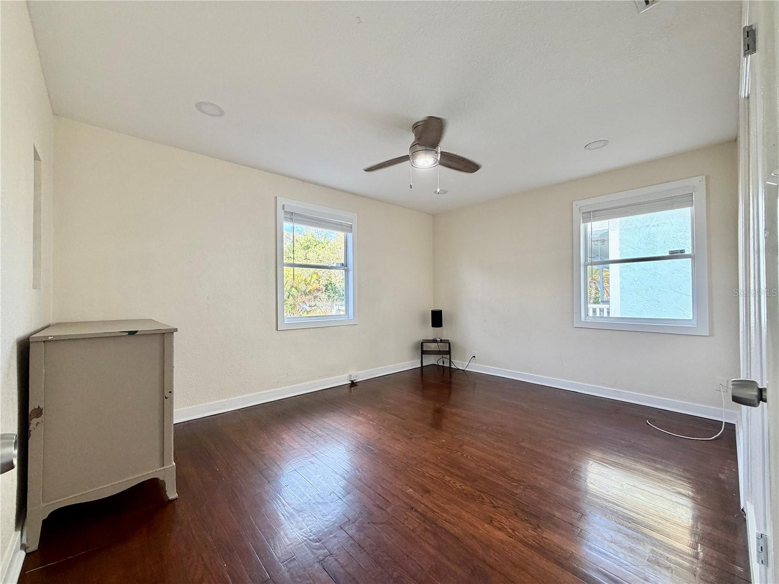 Image 12 of 17 For 3494 6th Avenue N 1