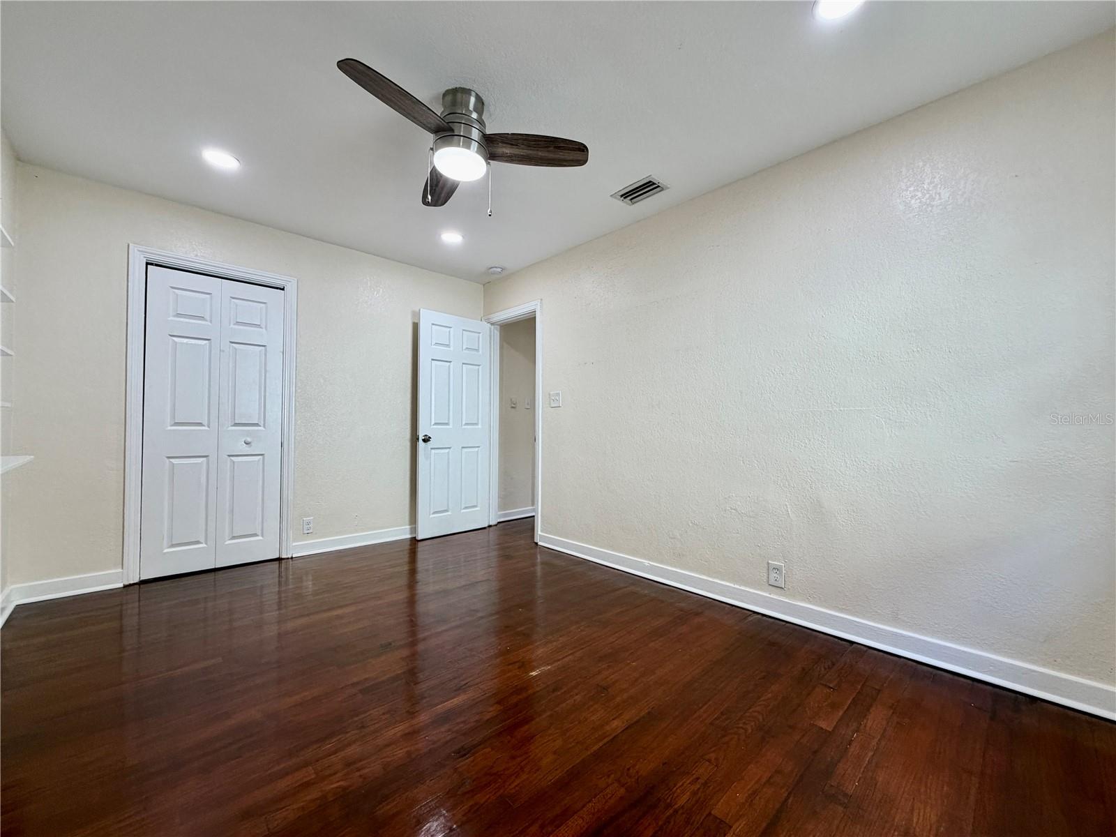 Image 15 of 17 For 3494 6th Avenue N 1