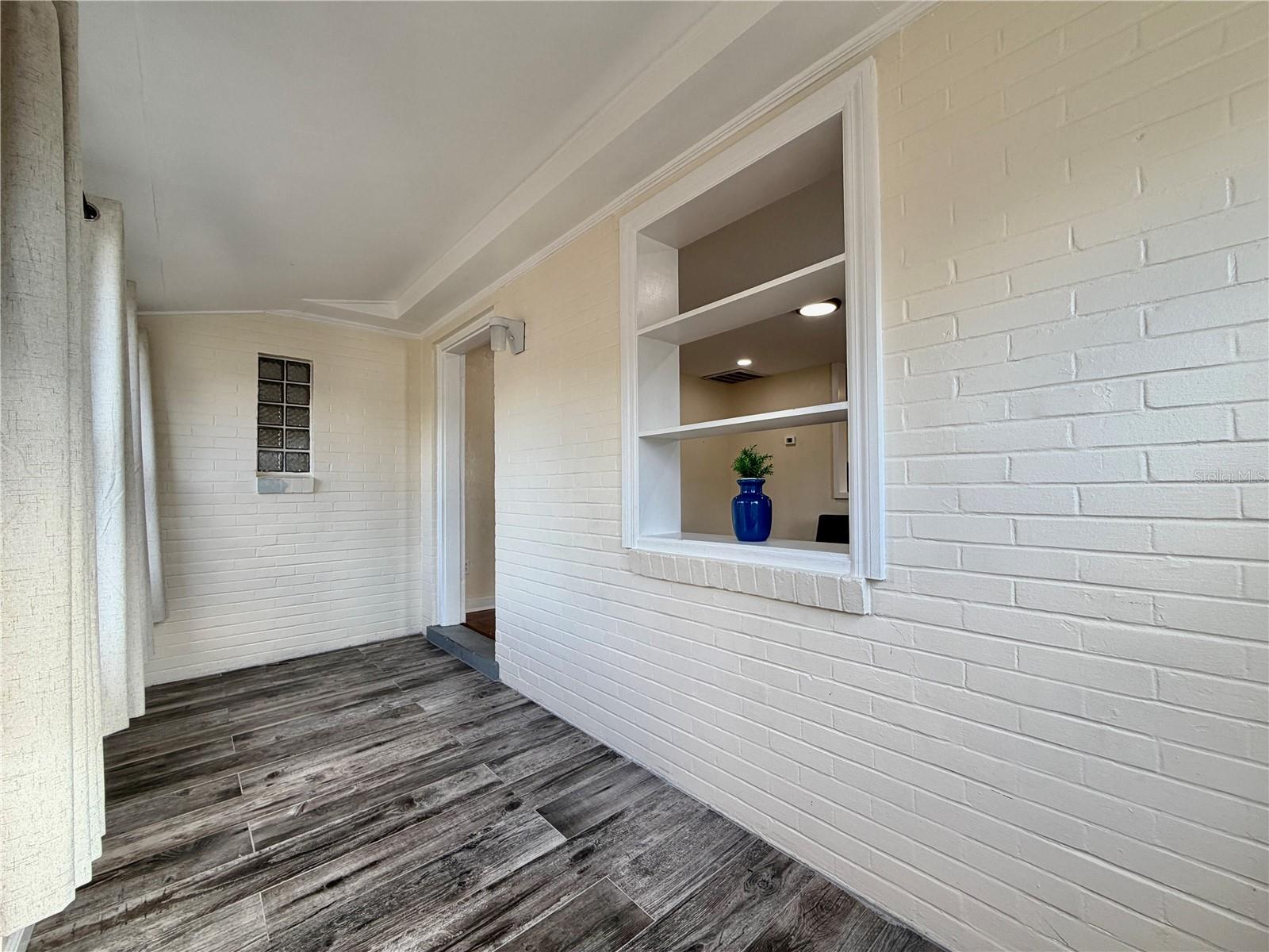 Image 4 of 17 For 3494 6th Avenue N 1