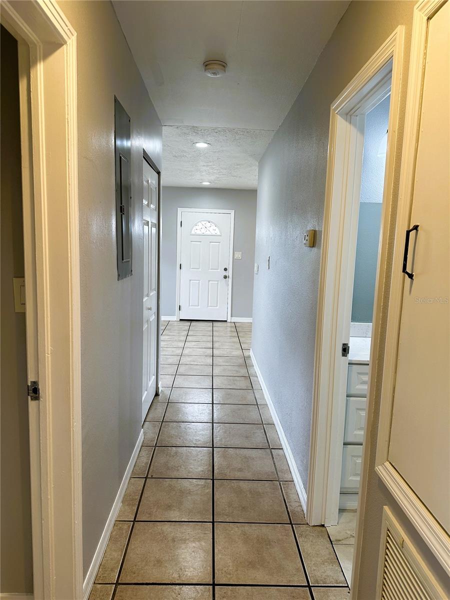 Image 21 of 23 For 1808 Bougainvillea Avenue