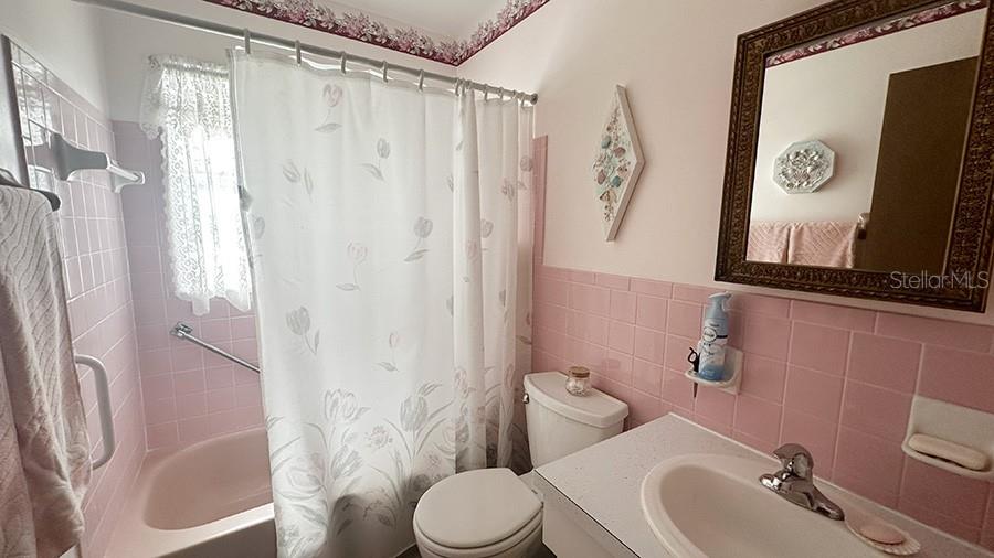 Image 19 of 45 For 9821 Lily Street