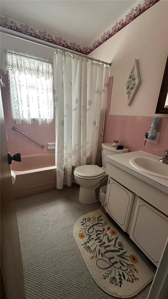 Image 21 of 45 For 9821 Lily Street