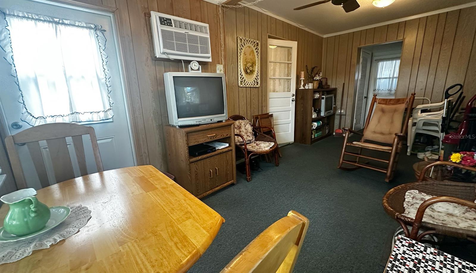 Image 29 of 45 For 9821 Lily Street