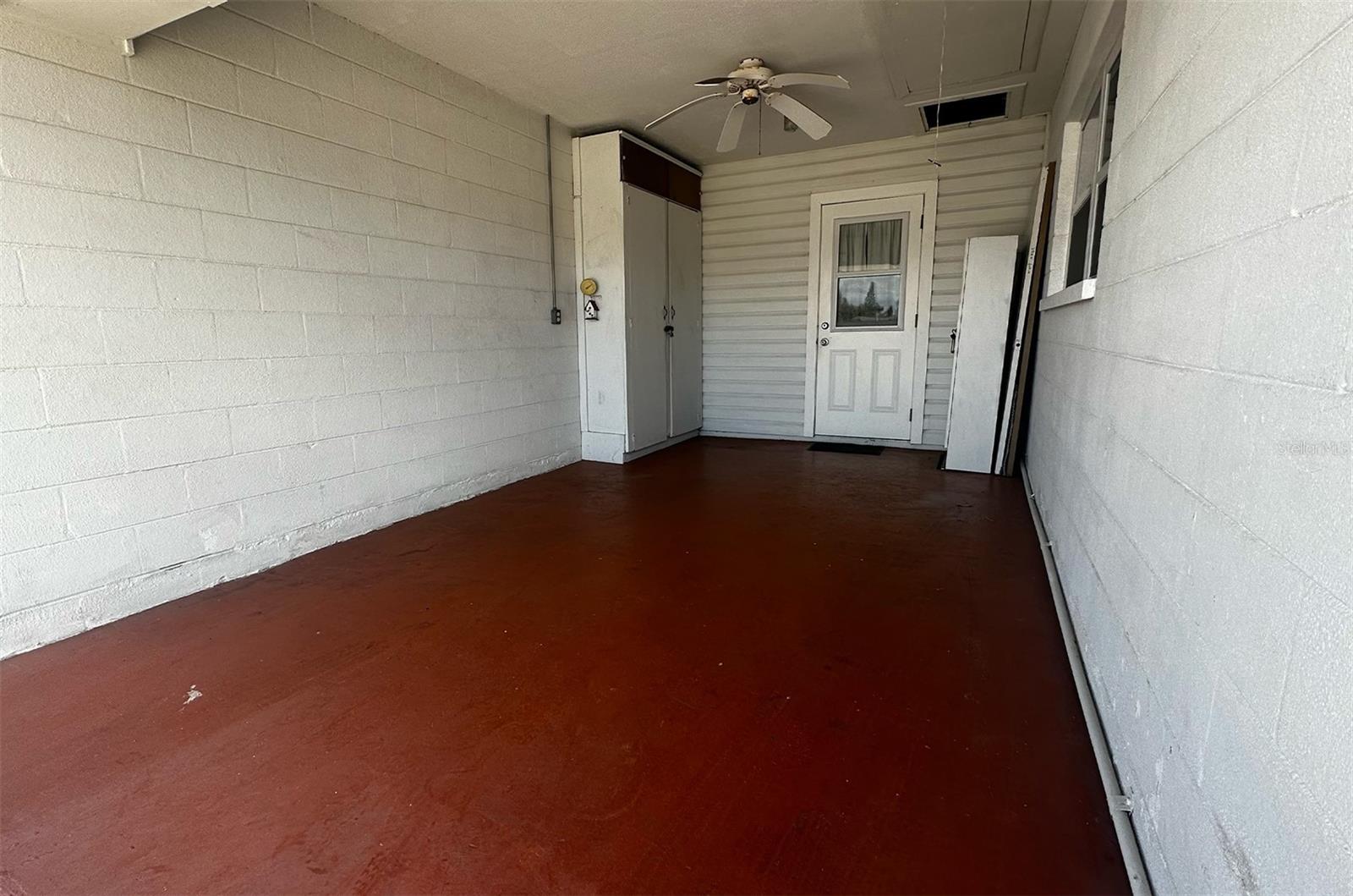 Image 37 of 45 For 9821 Lily Street