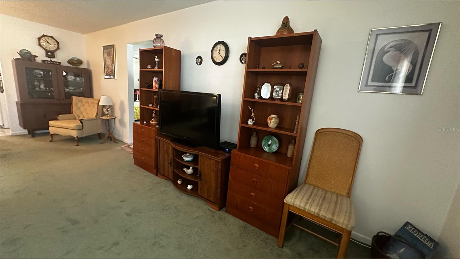 Image 4 of 45 For 9821 Lily Street