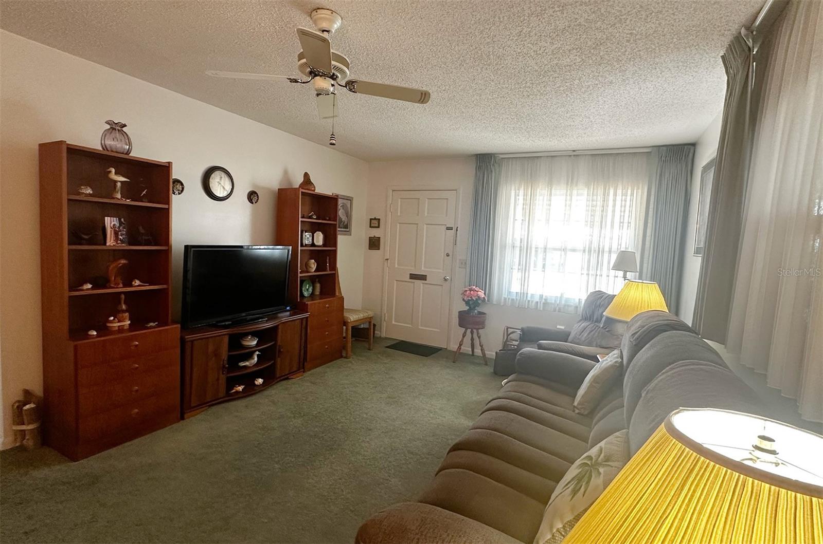 Image 7 of 45 For 9821 Lily Street